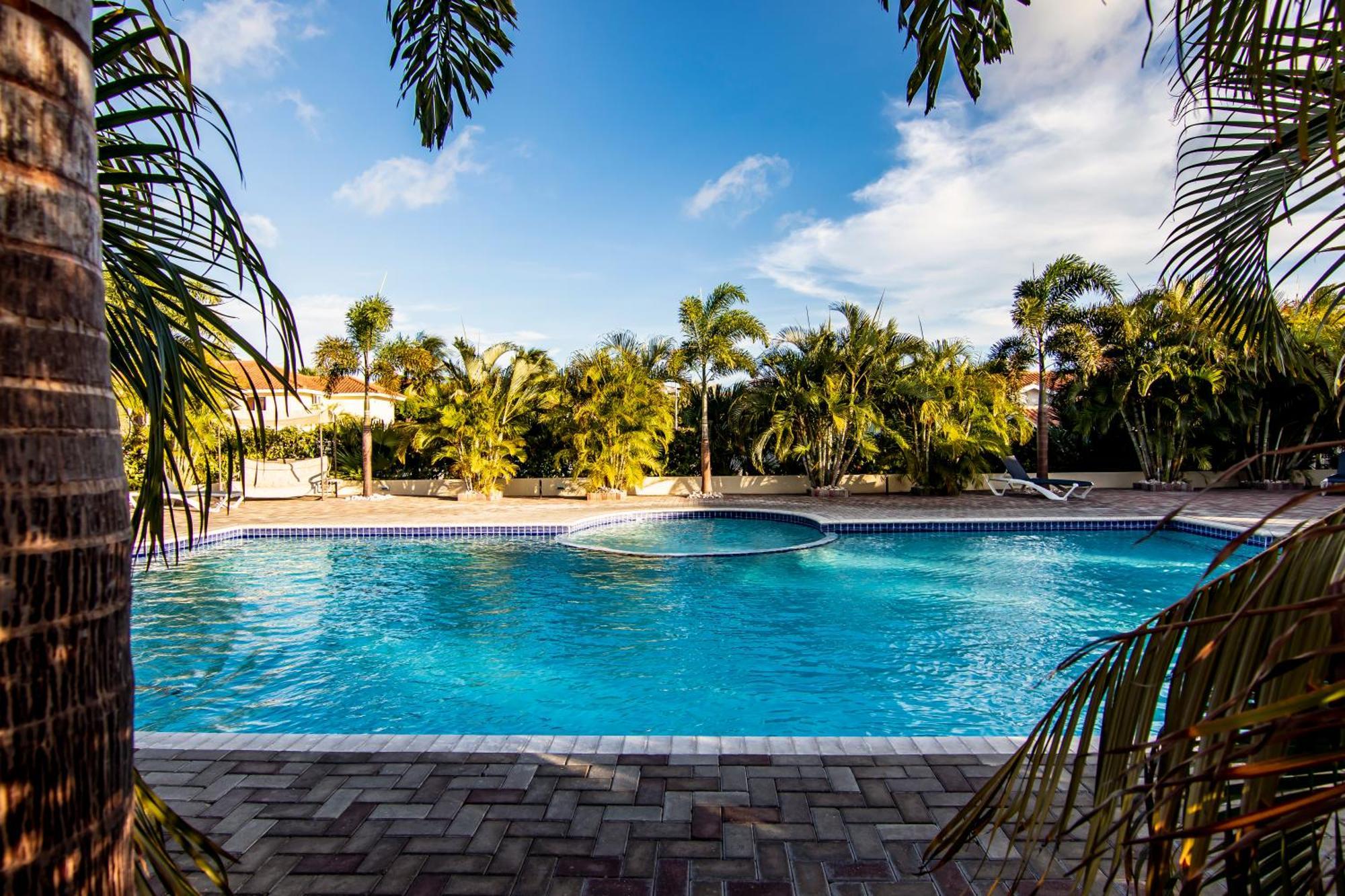Villa Blue Curacao Jan Thiel Buitenkant foto